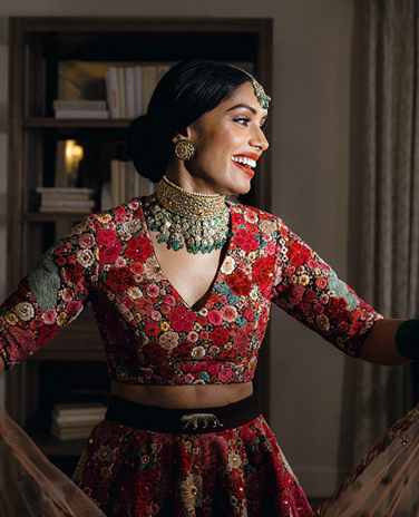 sabyasachi guldasta lehenga