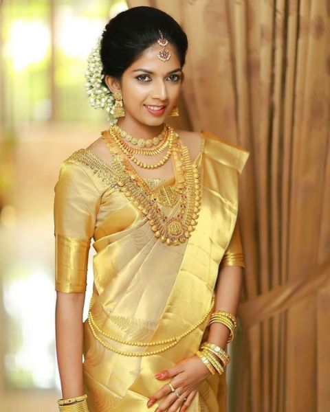 Brides in kanjeevaram on sale sarees