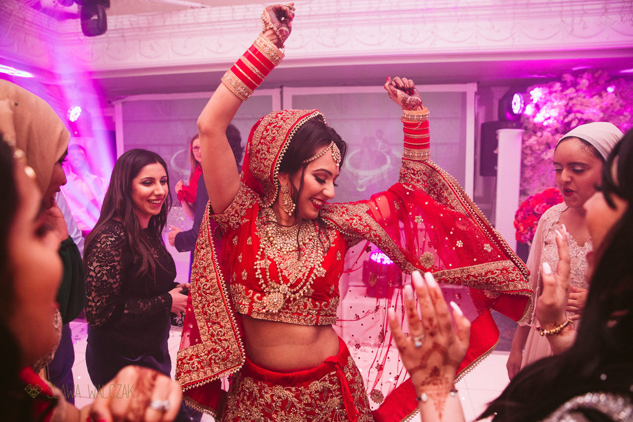 Our Top Bride Entry Songs this Wedding Season to make it Magical!