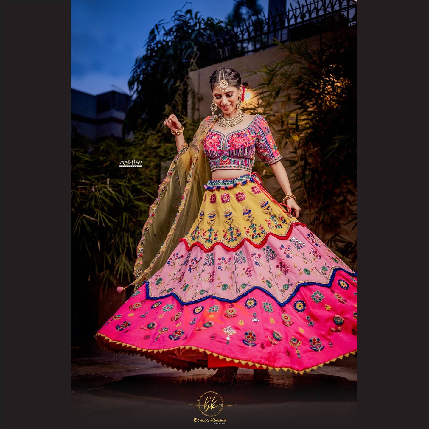 Deepak Di Hatti – Deepak Roshni Lehenga House – Dial Amritsar – Local  Shops, Hotels, Restaurant, Shopping, Business, Industry