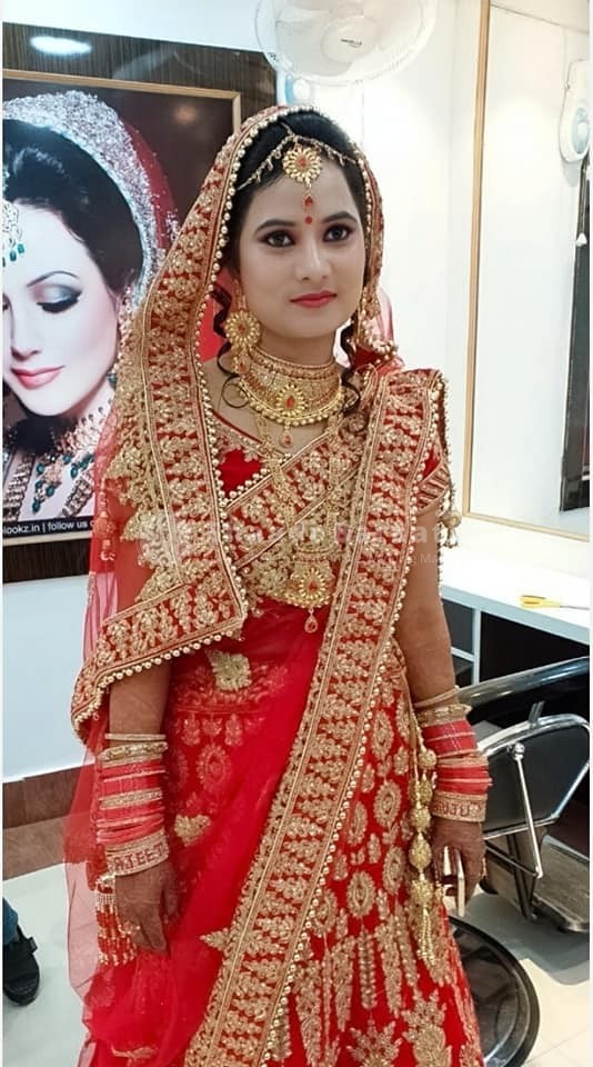 The Lookz Salon | Bridal Makeup Artist in Patna | Shaadi Baraati